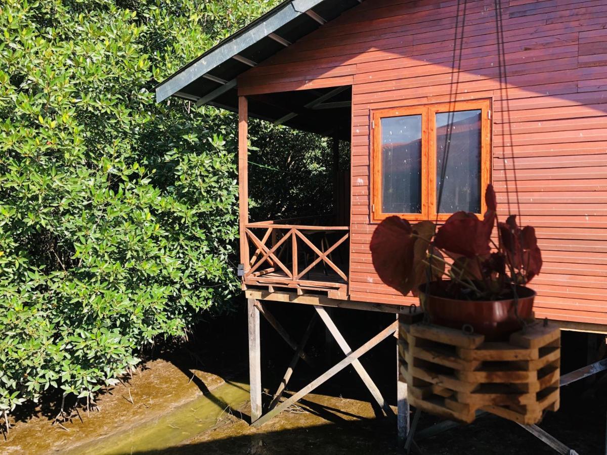 Gayang Friendly Water House Homestay Kota Kinabalu Exterior foto